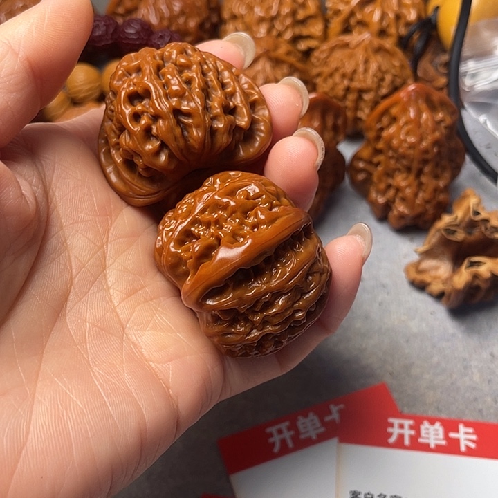 涛***吊坠文玩核桃白狮子