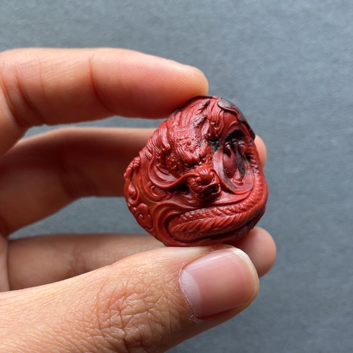 南红玛瑙配饰未镶嵌龙