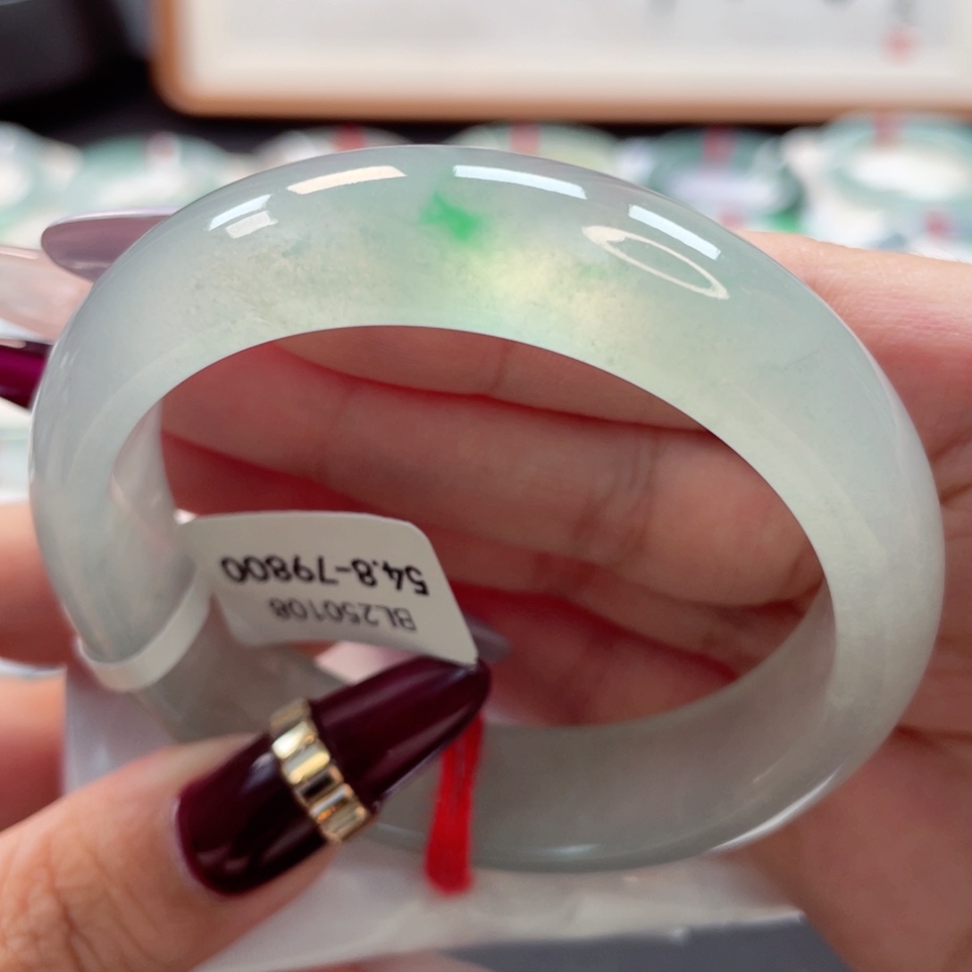 【闪购商品】翡翠未镶嵌手镯冰种起光冰晴飘色轮胎55，40号