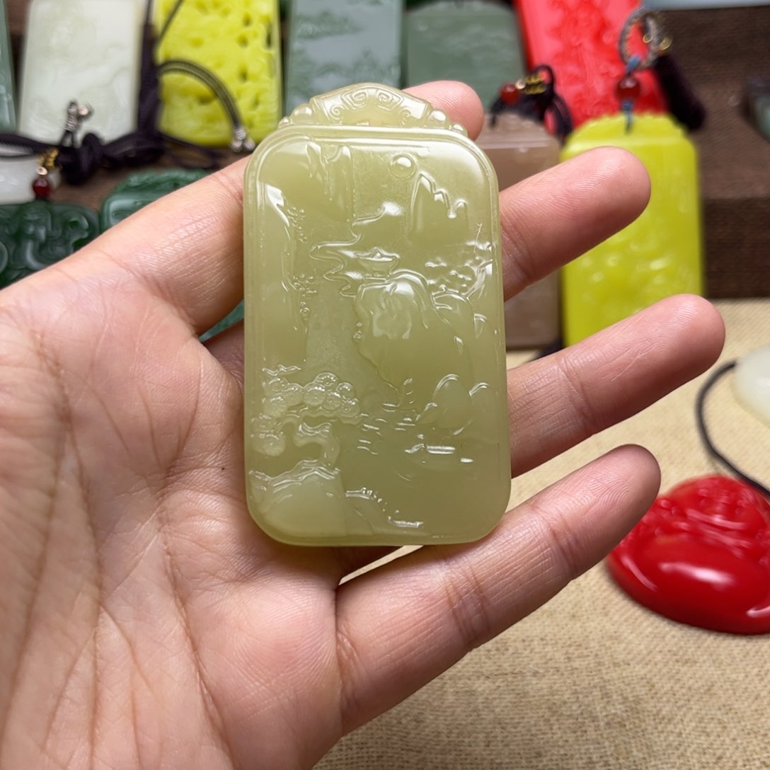 和田玉颈饰未镶嵌