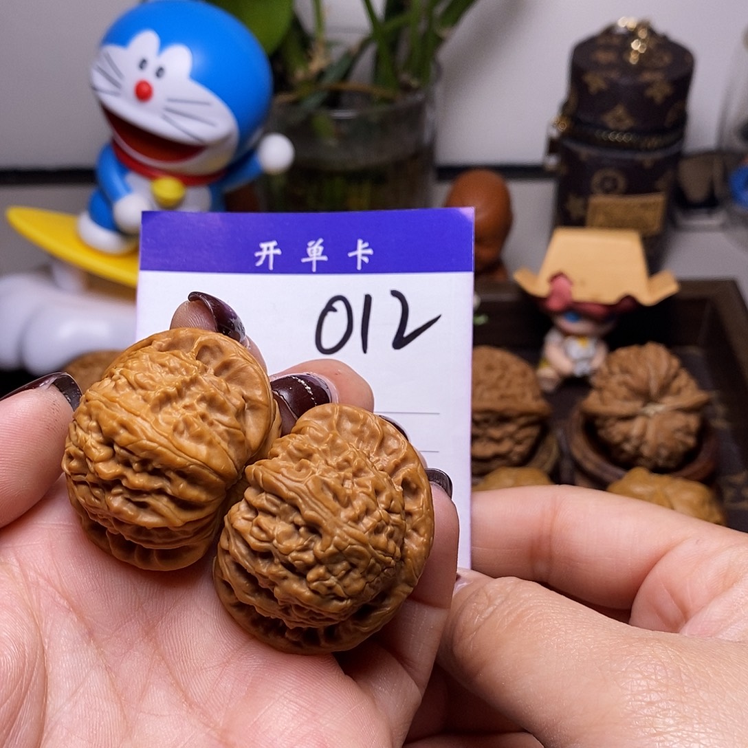 Q***Q桃核吊坠文玩核桃白狮子38全品n