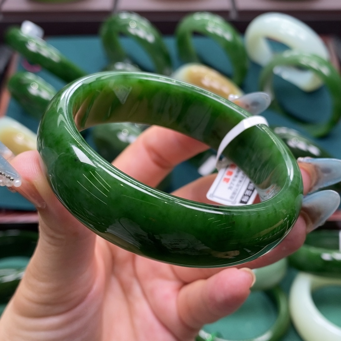 和田玉（碧玉）未镶嵌手镯5758