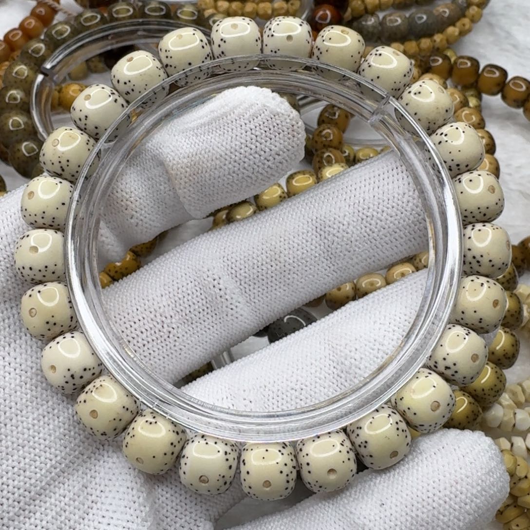 星月菩提吊坠98原白通体