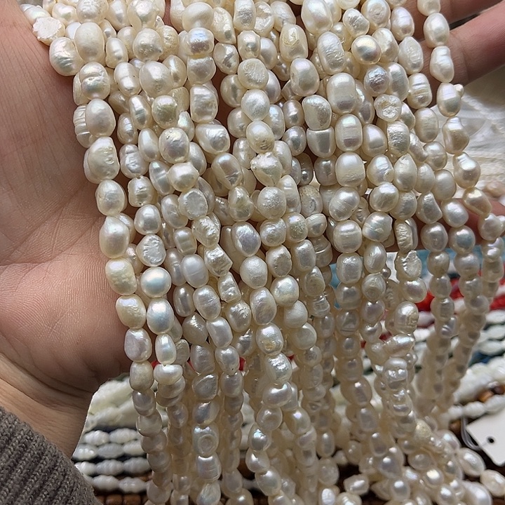 玛瑙/玉髓未镶嵌珠宝半成品一条6-7mm左右巴洛克珍珠