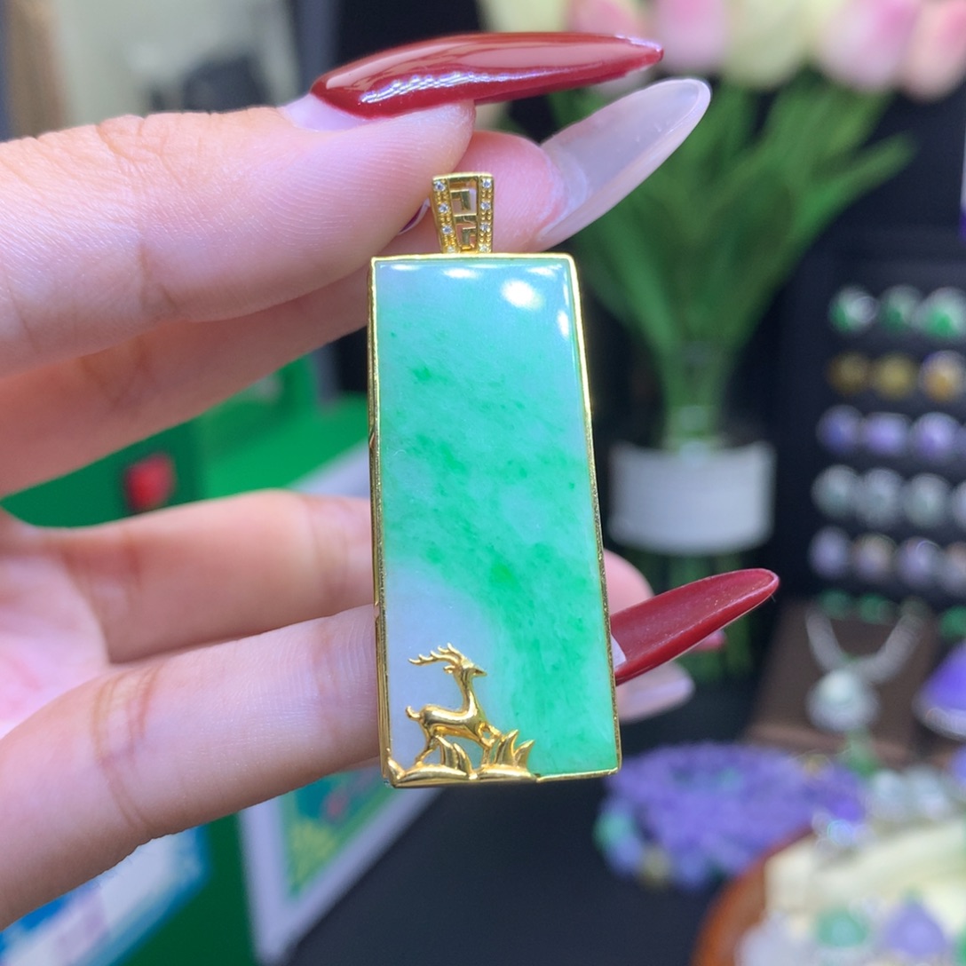 翡翠颈饰18K金镶嵌天然