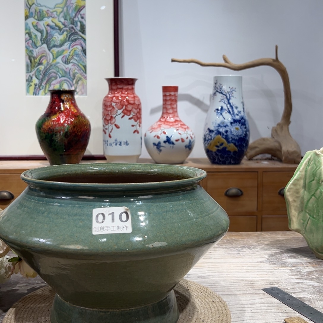 摆件陶瓷花瓶高21口21