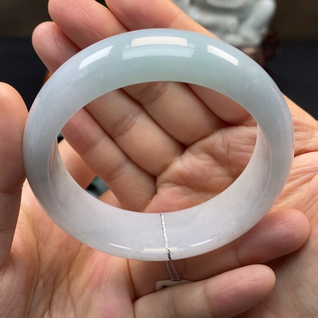 翡翠手镯未镶嵌天然