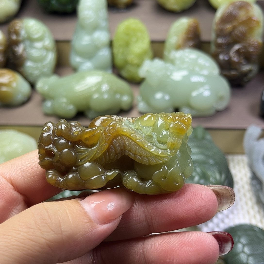 和田玉挂件未镶嵌