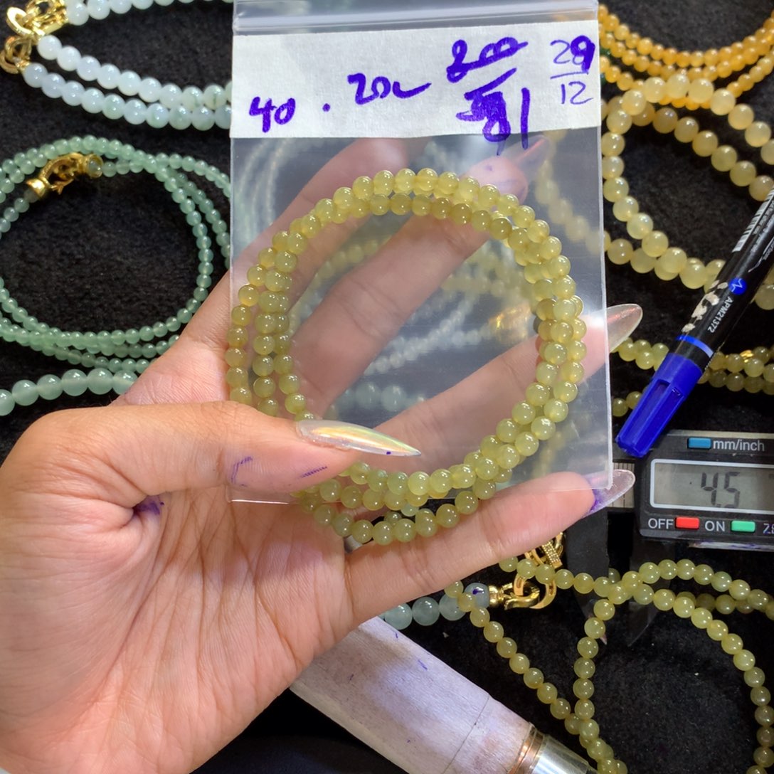 定制翡翠未镶嵌天然缅甸翡翠多样性