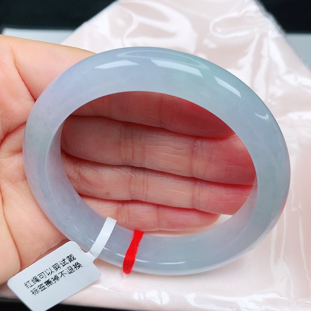 翡翠手镯未镶嵌冰胶18