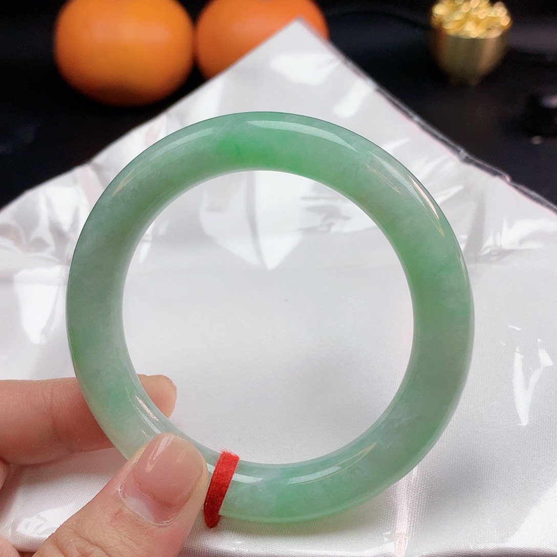 翡翠手镯未镶嵌54圈圆2050