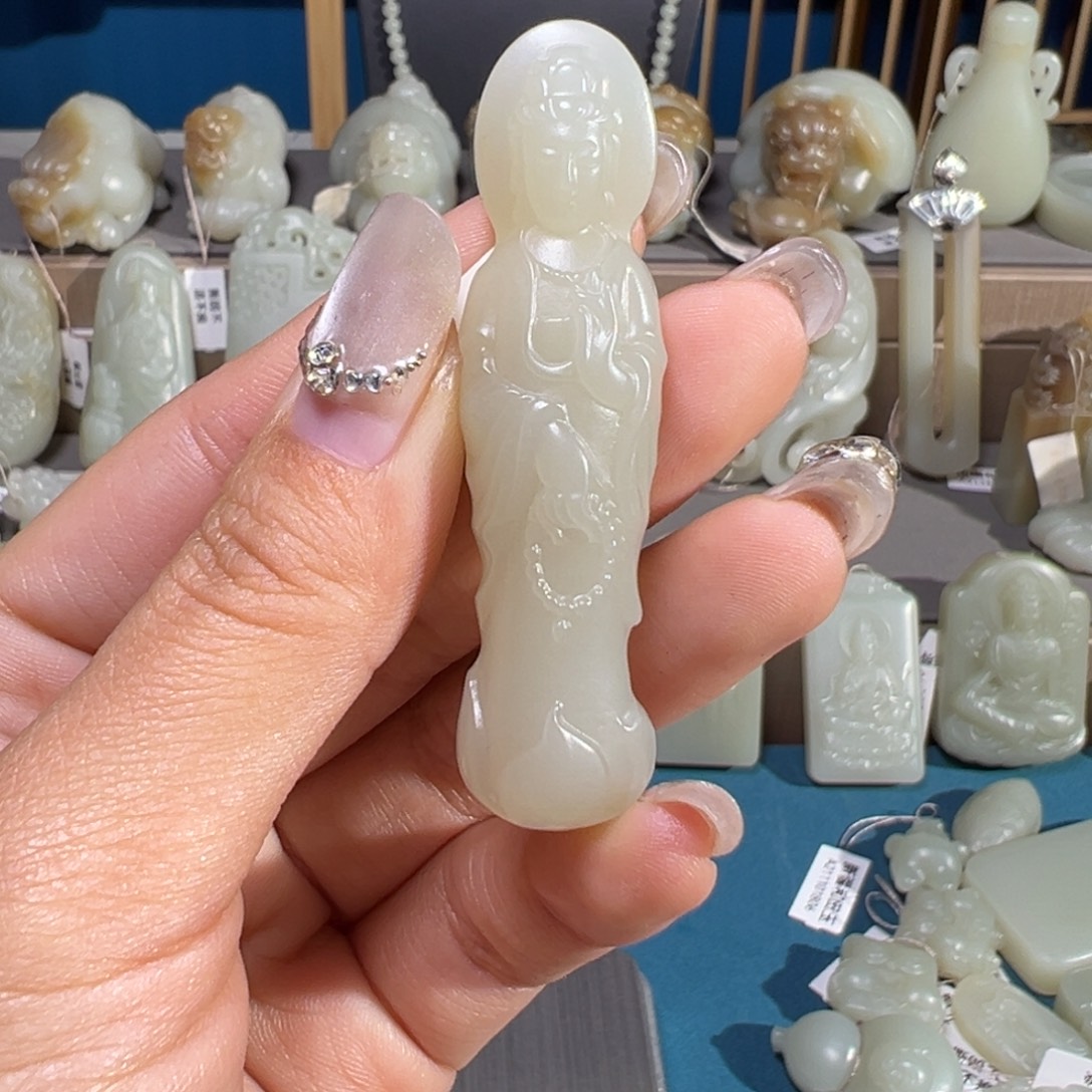小***甲和田玉（糖玉）未镶嵌颈饰