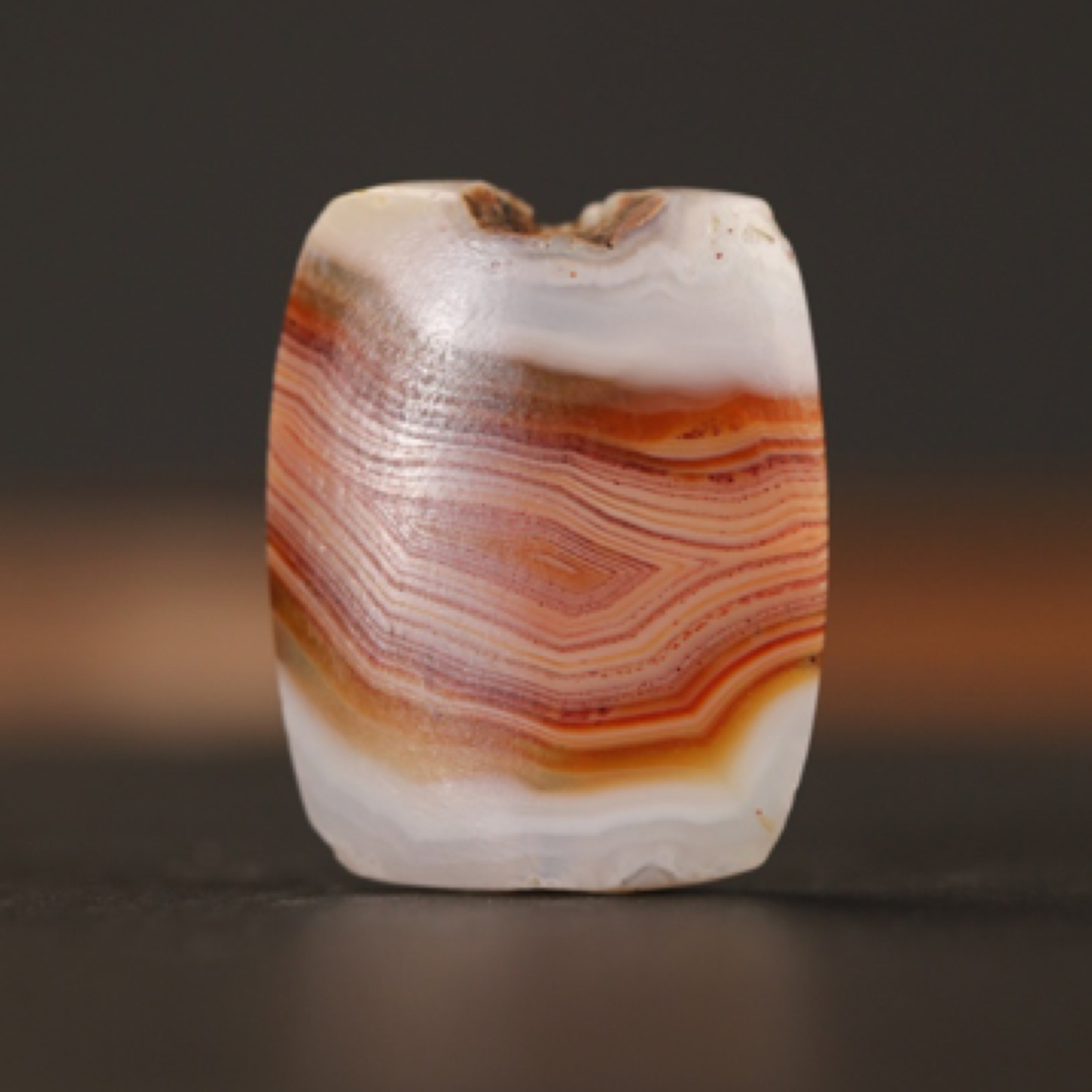 七彩沁高年份板珠等级高支持入盒评级