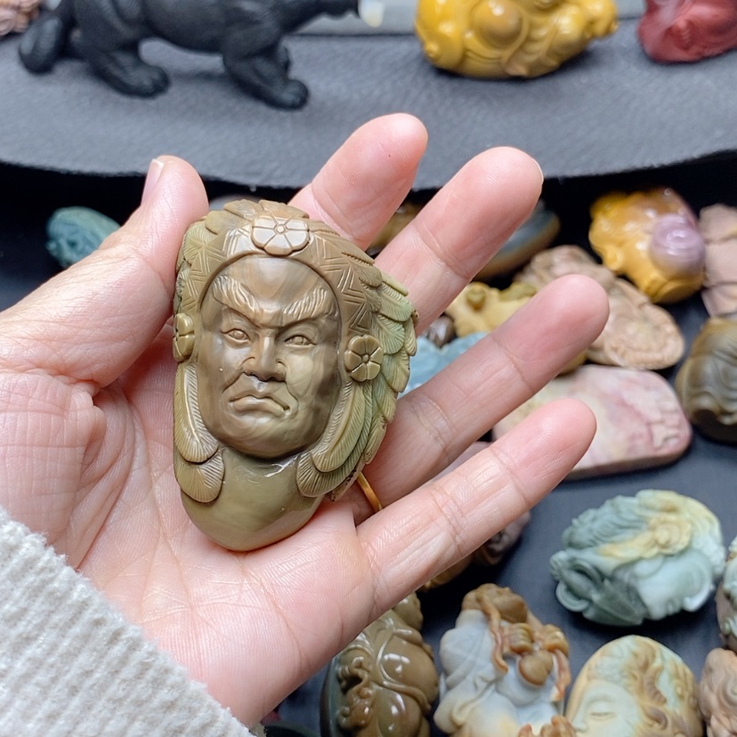 【闪购商品】定制石英质玉吊坠未镶嵌