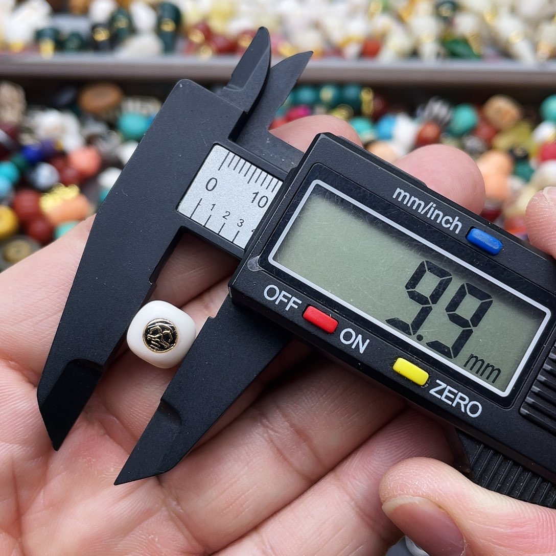 玛瑙/玉髓未镶嵌珠宝奇石