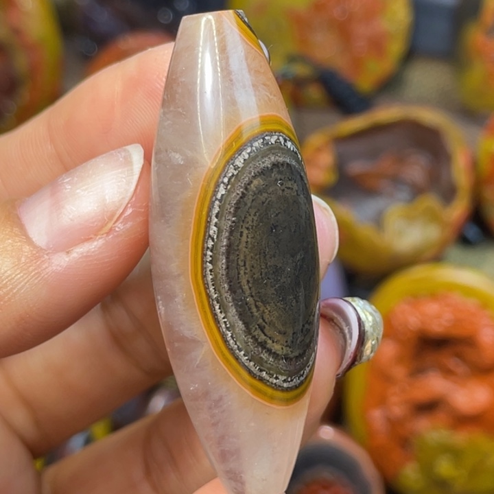 玛瑙/玉髓未镶嵌珠宝奇石收藏天眼天珠象形莲花