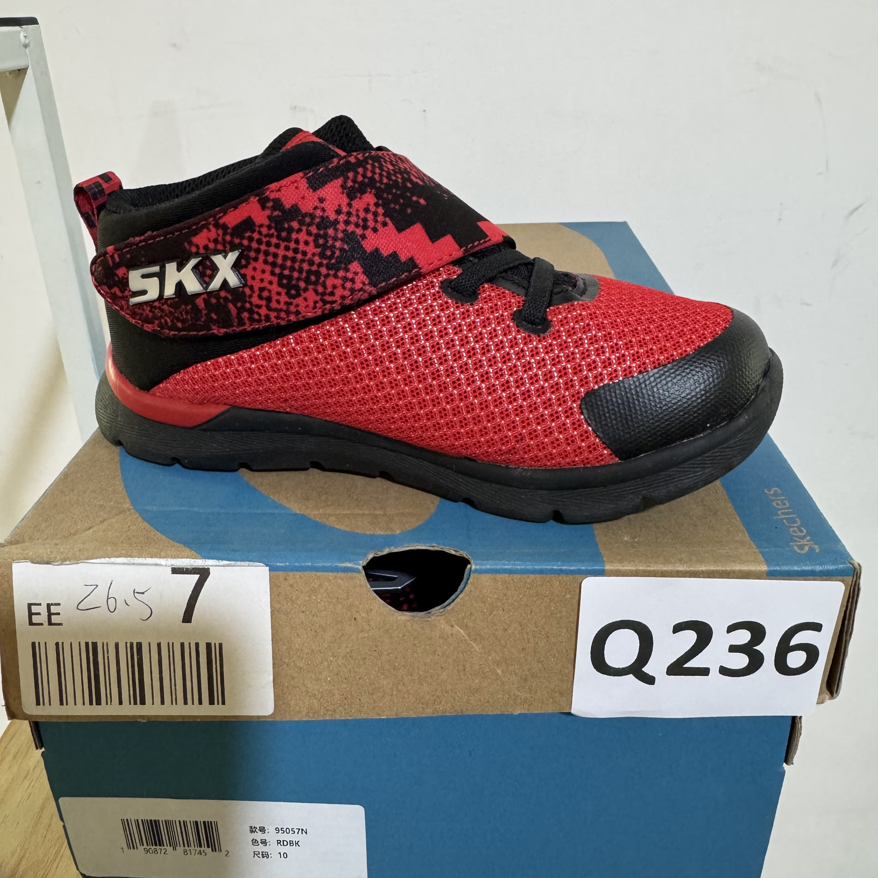 SKECHERS/斯凯奇Q236 男童运动鞋 26.5码