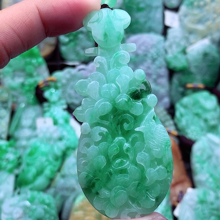 翡翠吊坠(不含链)未镶嵌