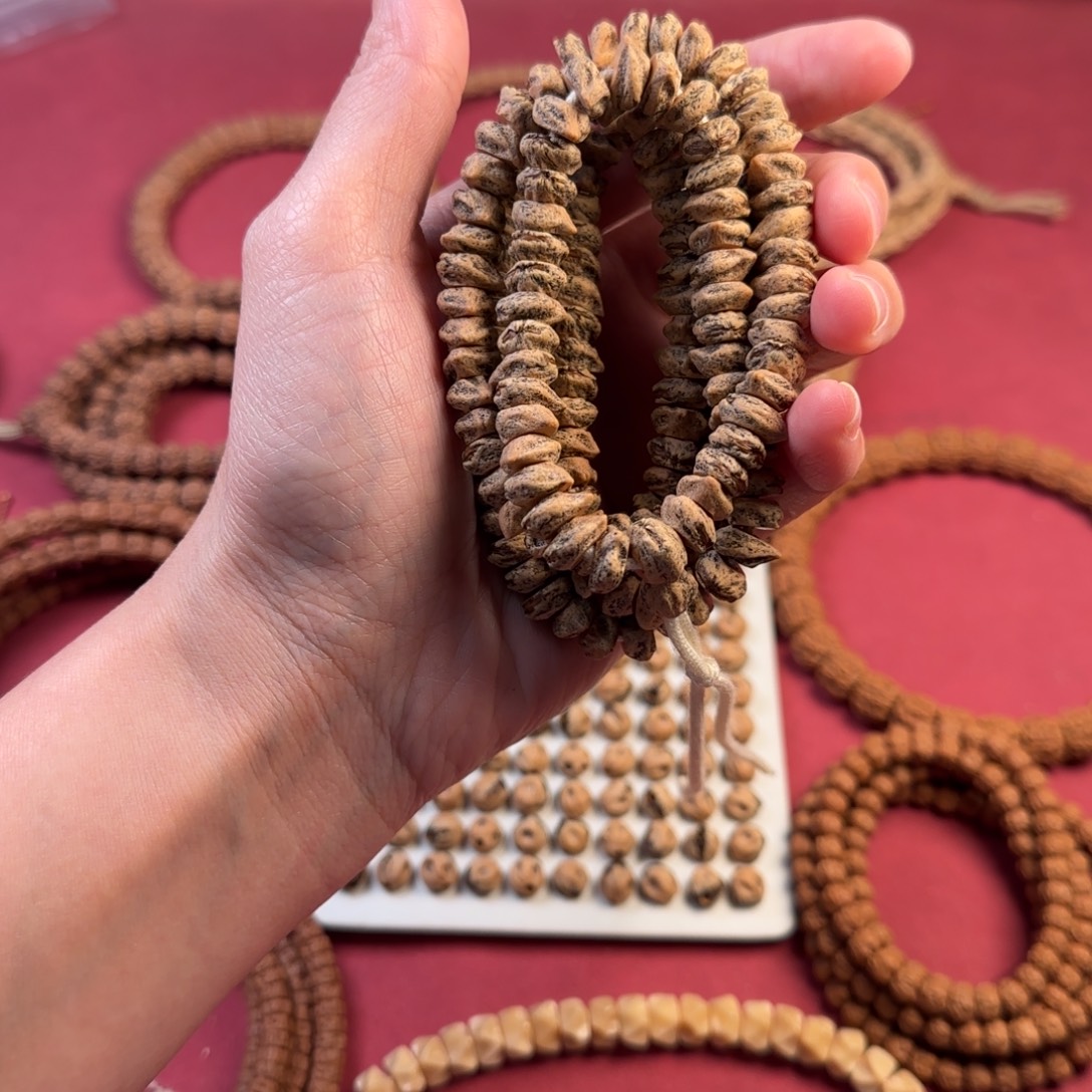 柏香籽/百香籽把件红芽横打大肠