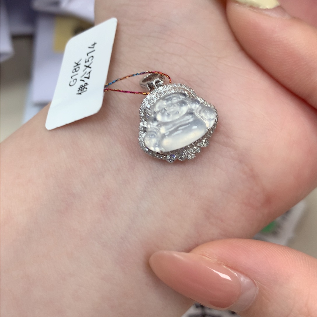 翡翠颈饰18K金镶嵌佛公