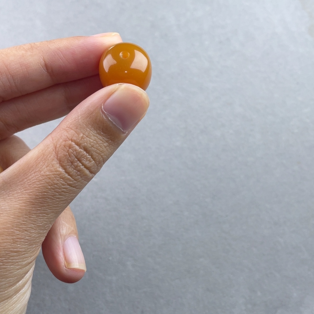 东***设石英质玉（缅黄）未镶嵌吊坠(赠链)