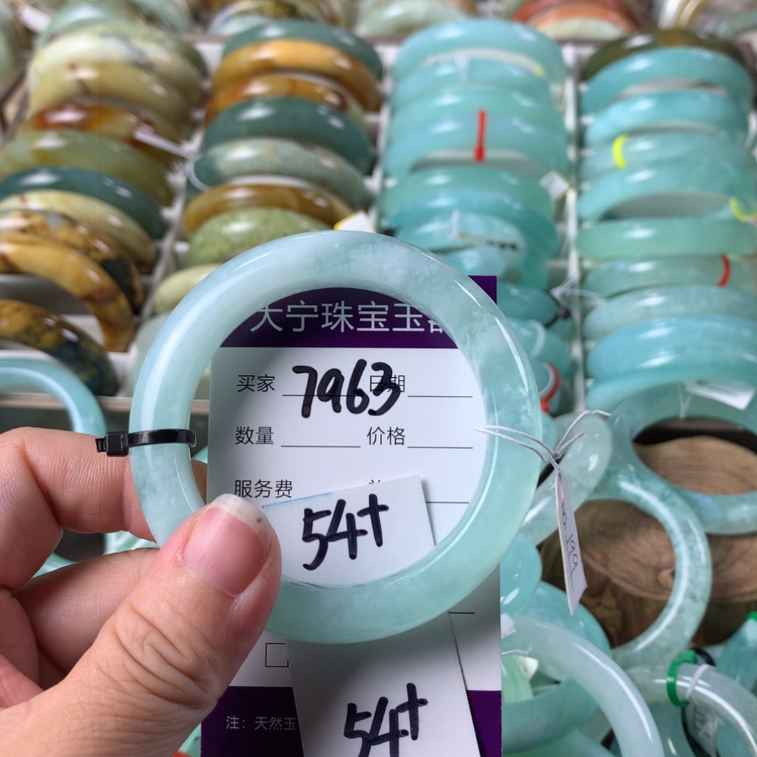 蛇纹石玉手镯未镶嵌7963