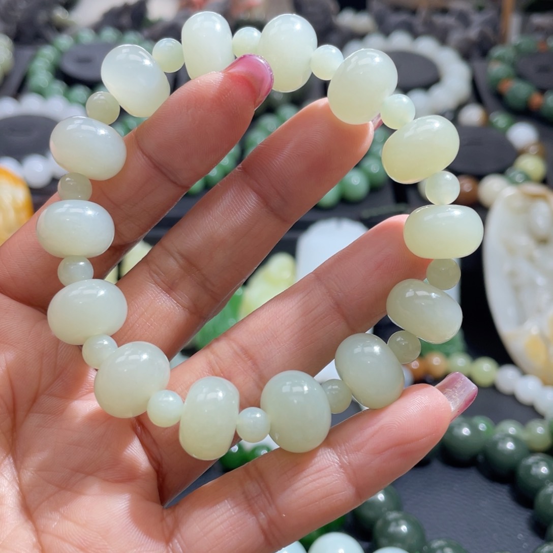 和田玉手串未镶嵌