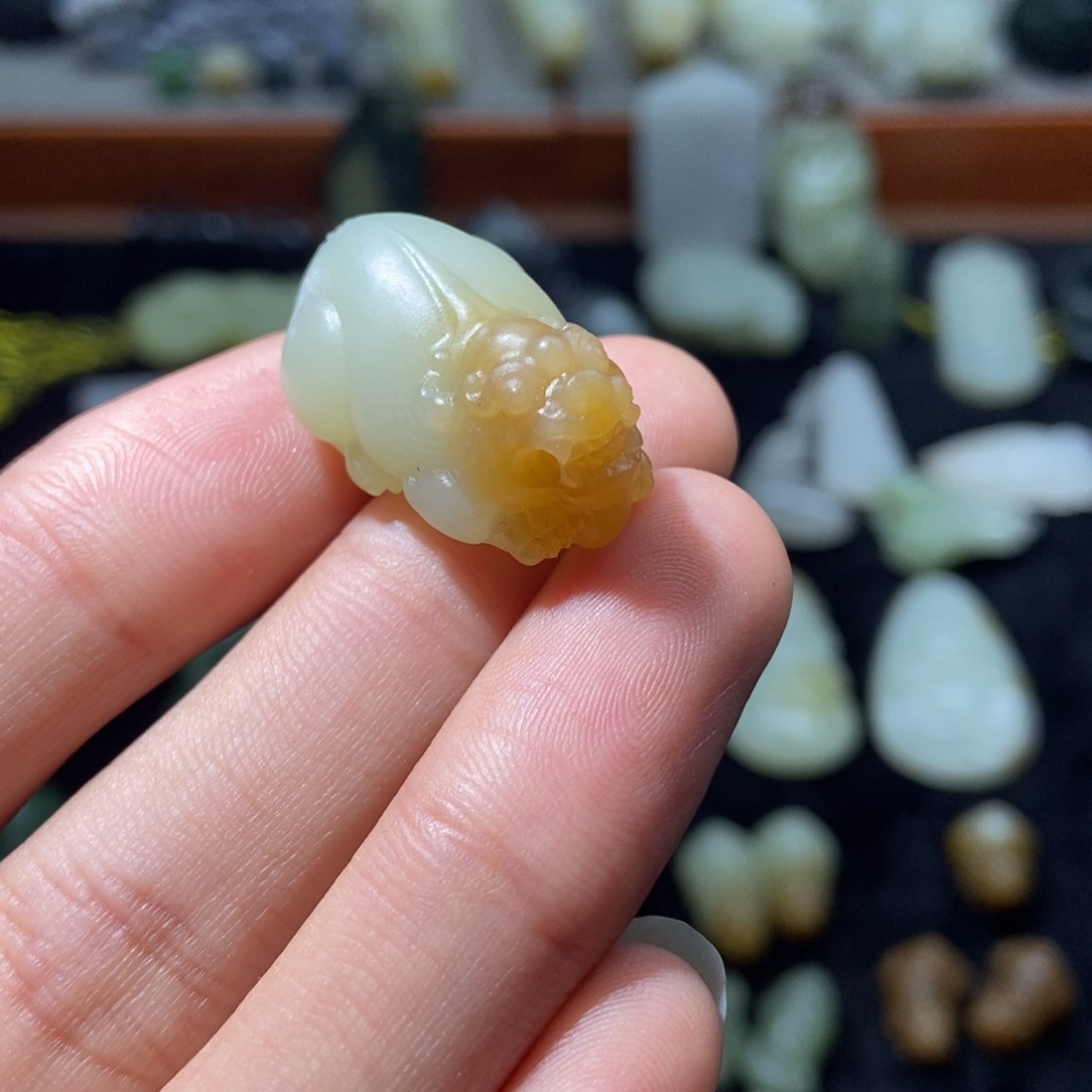 和田玉未镶嵌颈饰行***闲定制