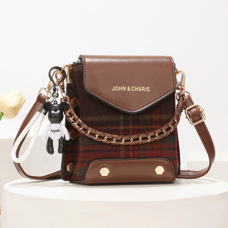 2025秋冬新款时尚女士手机包网红百搭女包手提单肩斜挎包