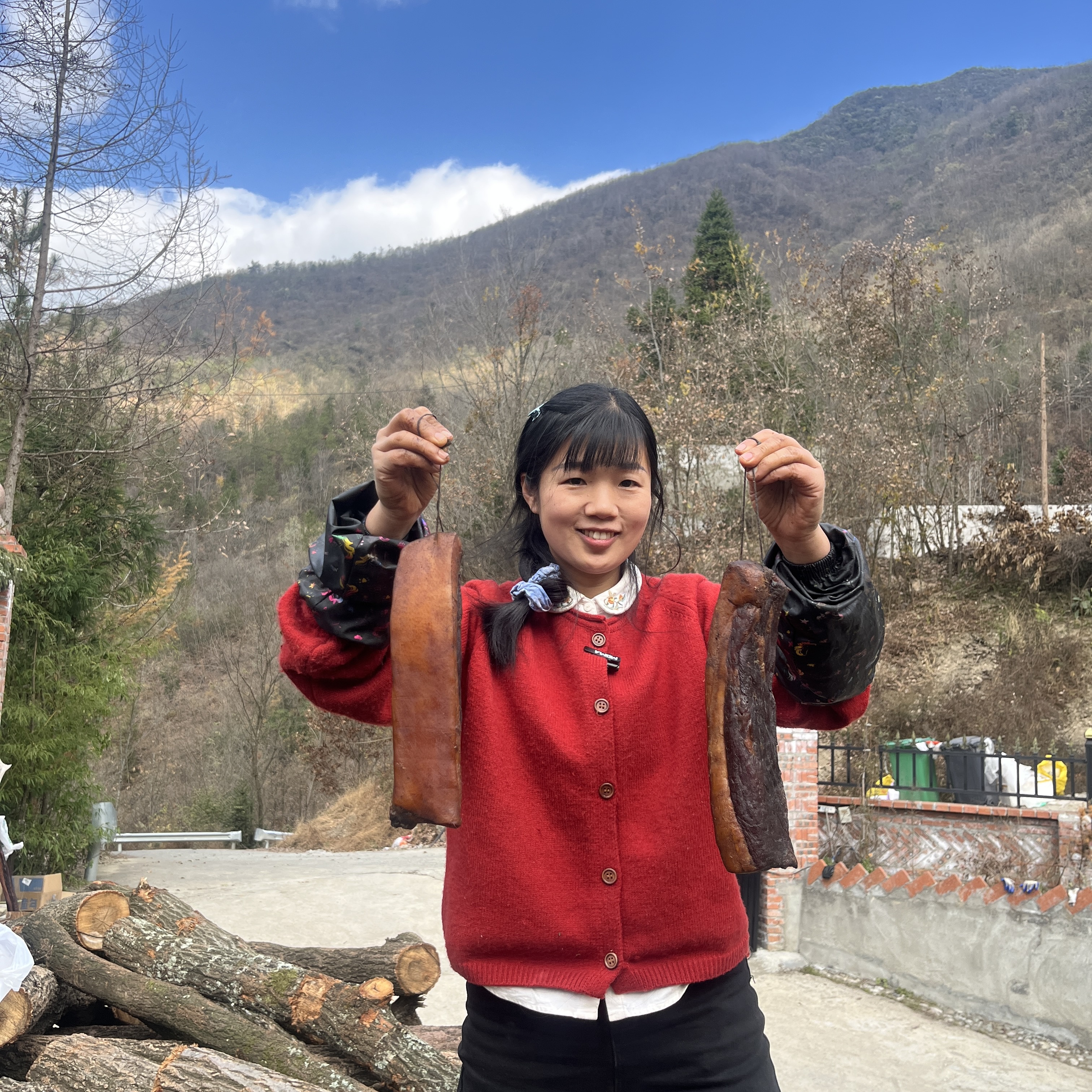 【燕麦行游】城口老腊肉后腿肉现称现卖