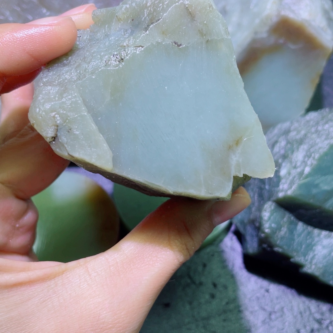 和田玉未镶嵌珠宝半成品