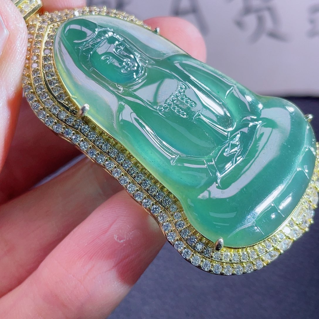 翡翠颈饰未镶嵌99999999