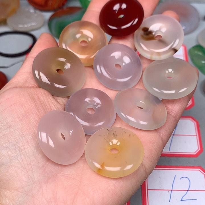 笑***生玛瑙/玉髓未镶嵌颈饰