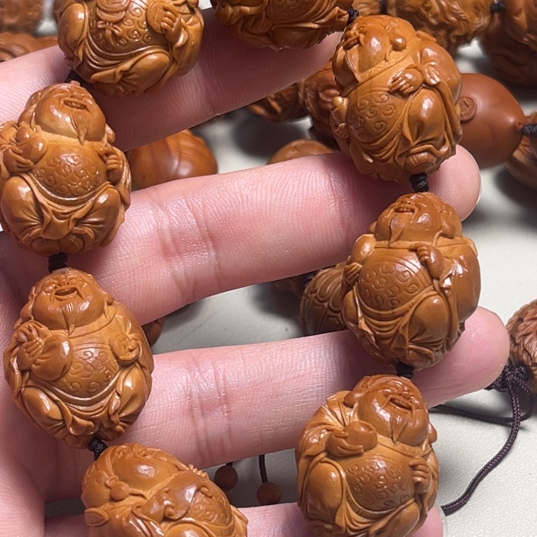 橄榄核吊坠整身财神