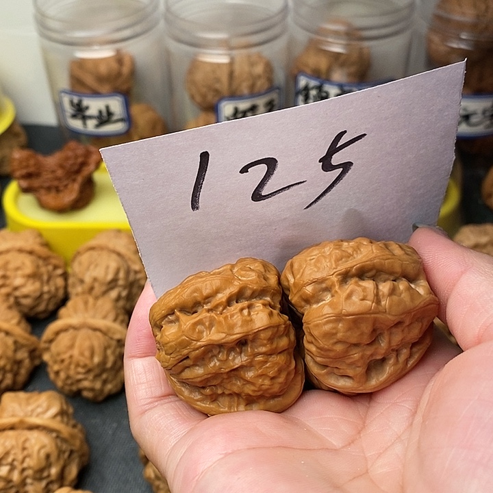 核桃蛤蟆37斤左右一个人的