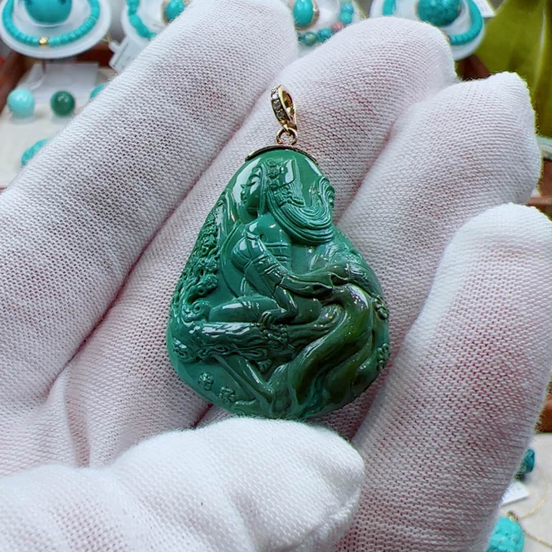 绿松石把件未镶嵌1个