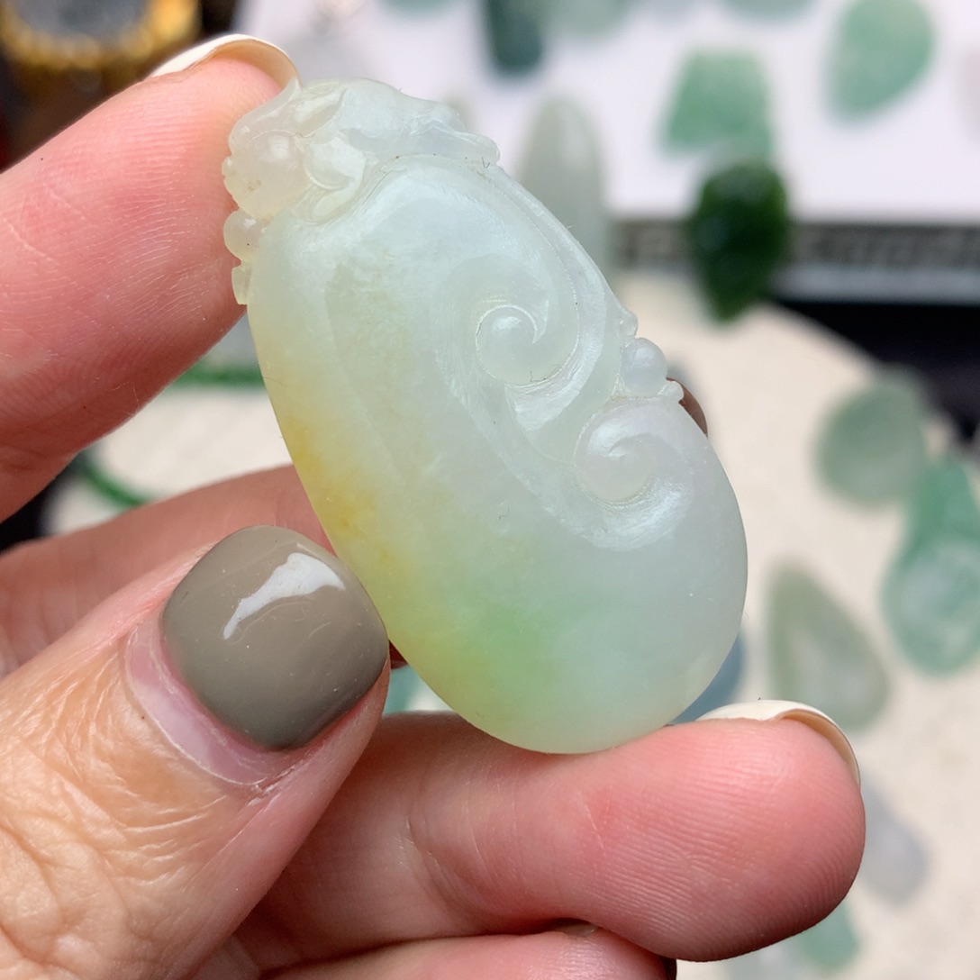 未镶嵌定制翡翠如意