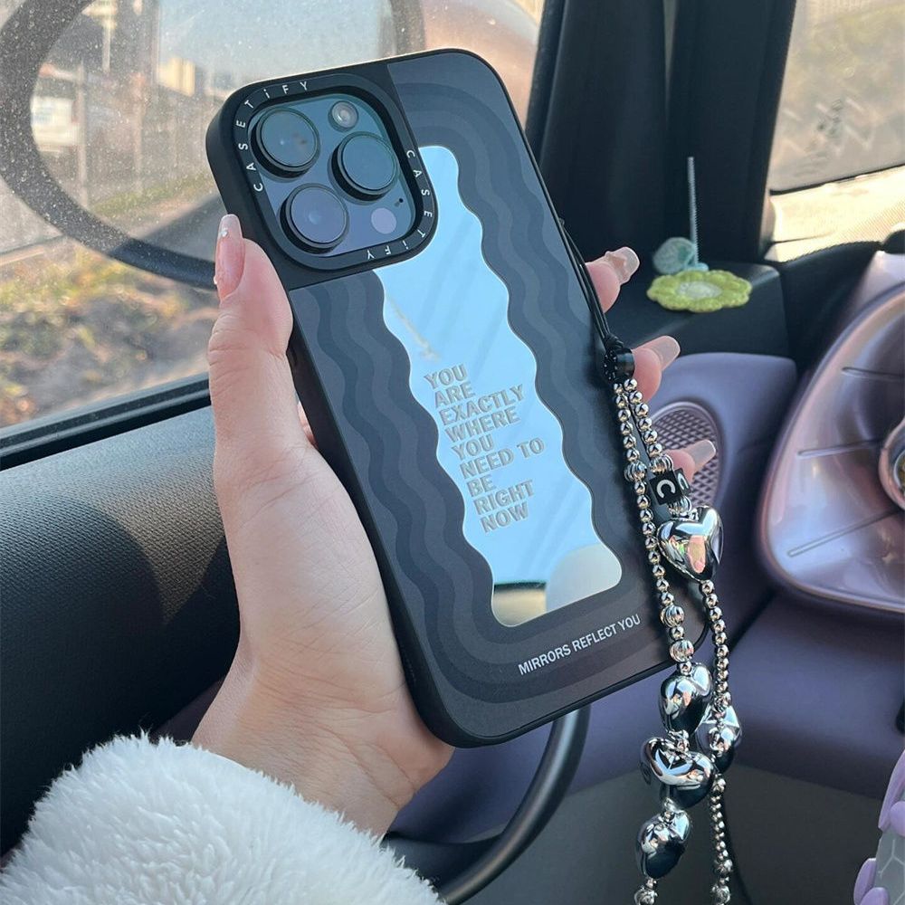 黑色英文波浪16Pro适用iPhone15ProMax手机壳13手机壳带链条防摔