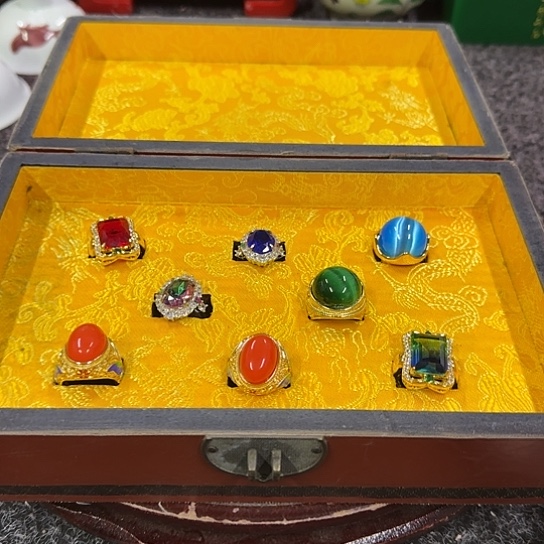 瓶摆件家居设计的设计