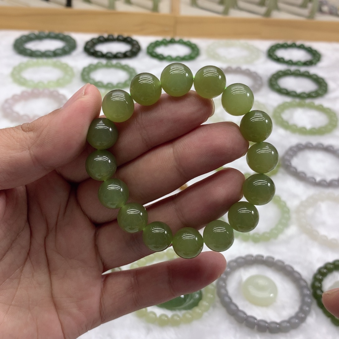 和田玉未镶嵌手串（冰湖水绿12）