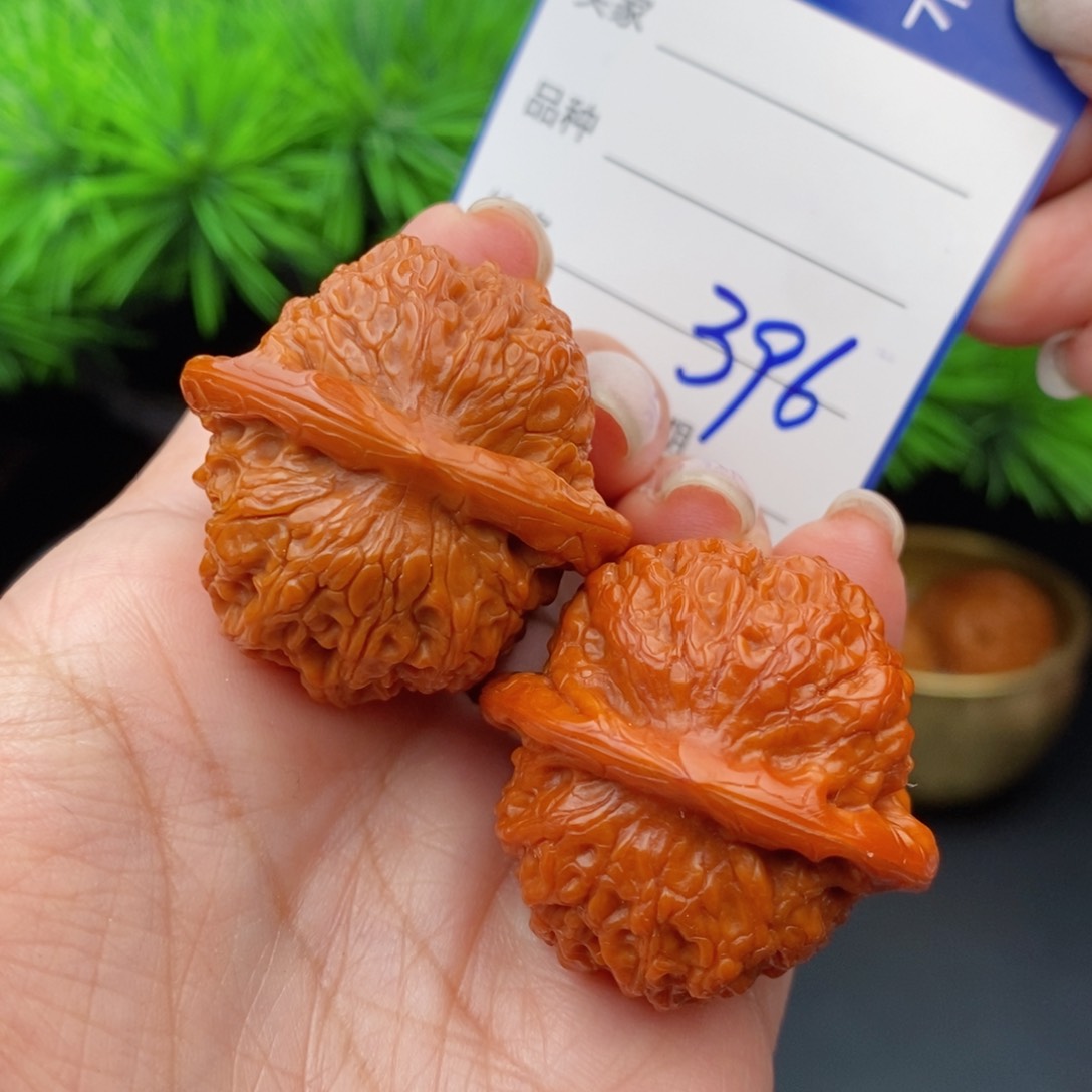 文玩核桃把件37血麒麟396