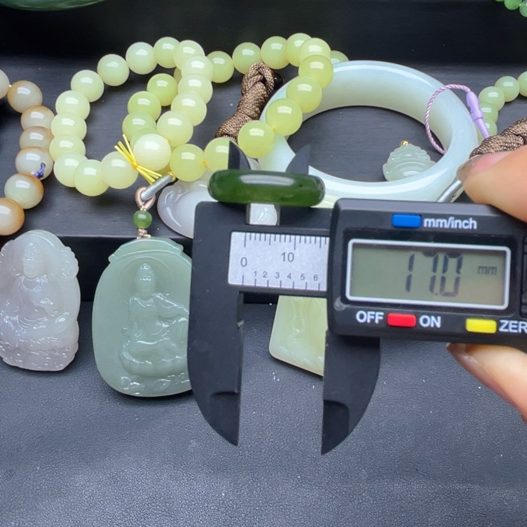 未镶嵌和田玉珠宝半成品