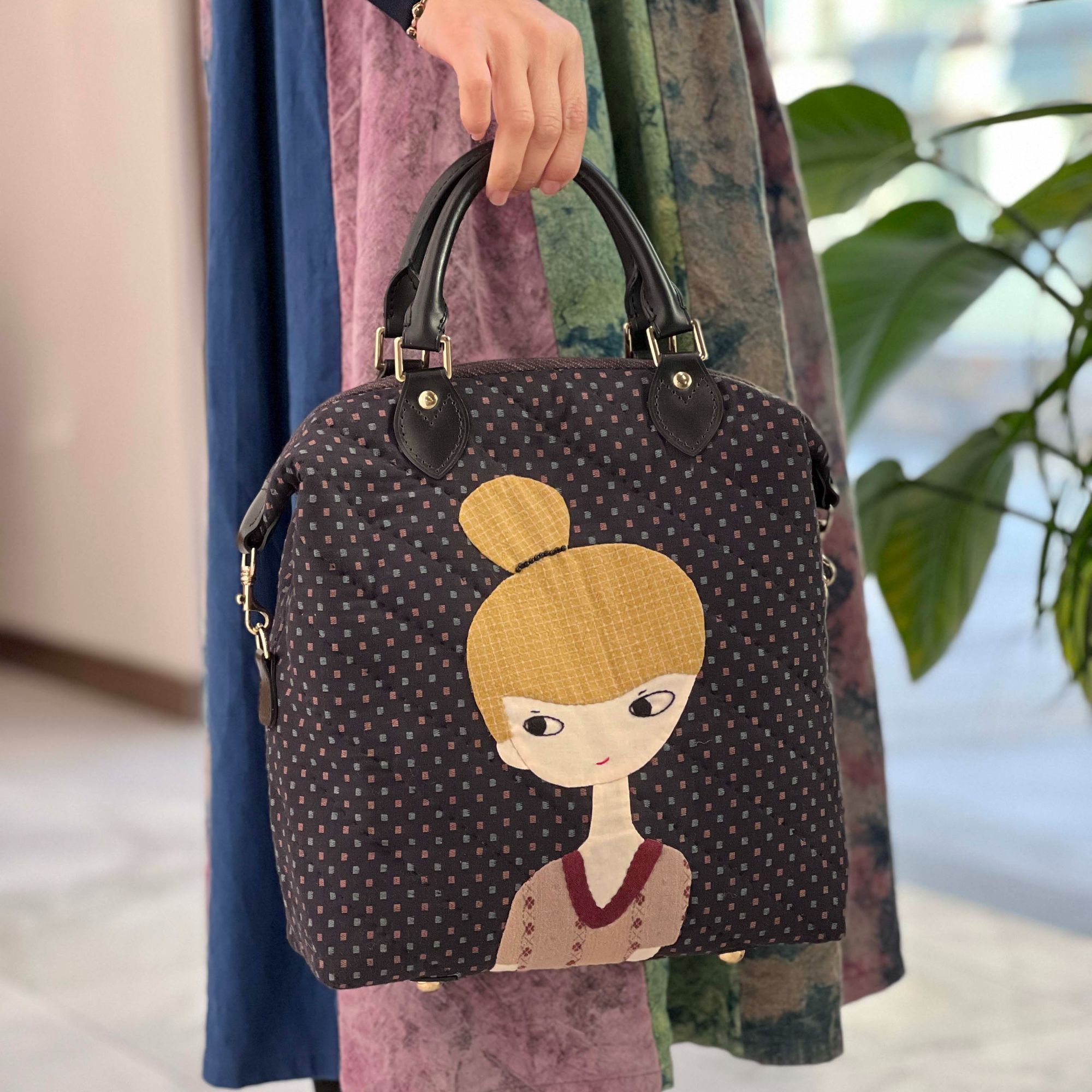 指间非遗鲁绣手工拼布包diy材料丸子头女孩皮包带挂耳27*25*14cm