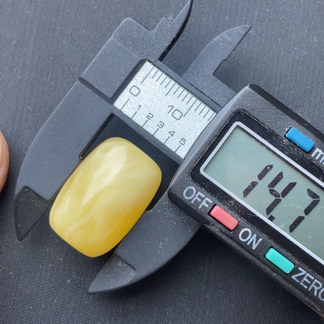 蜜蜡颈饰未镶嵌一*蜜蜡桶珠