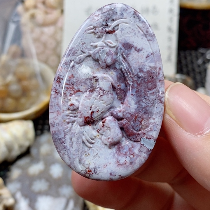 硅化珊瑚（珊瑚玉）颈饰未镶嵌