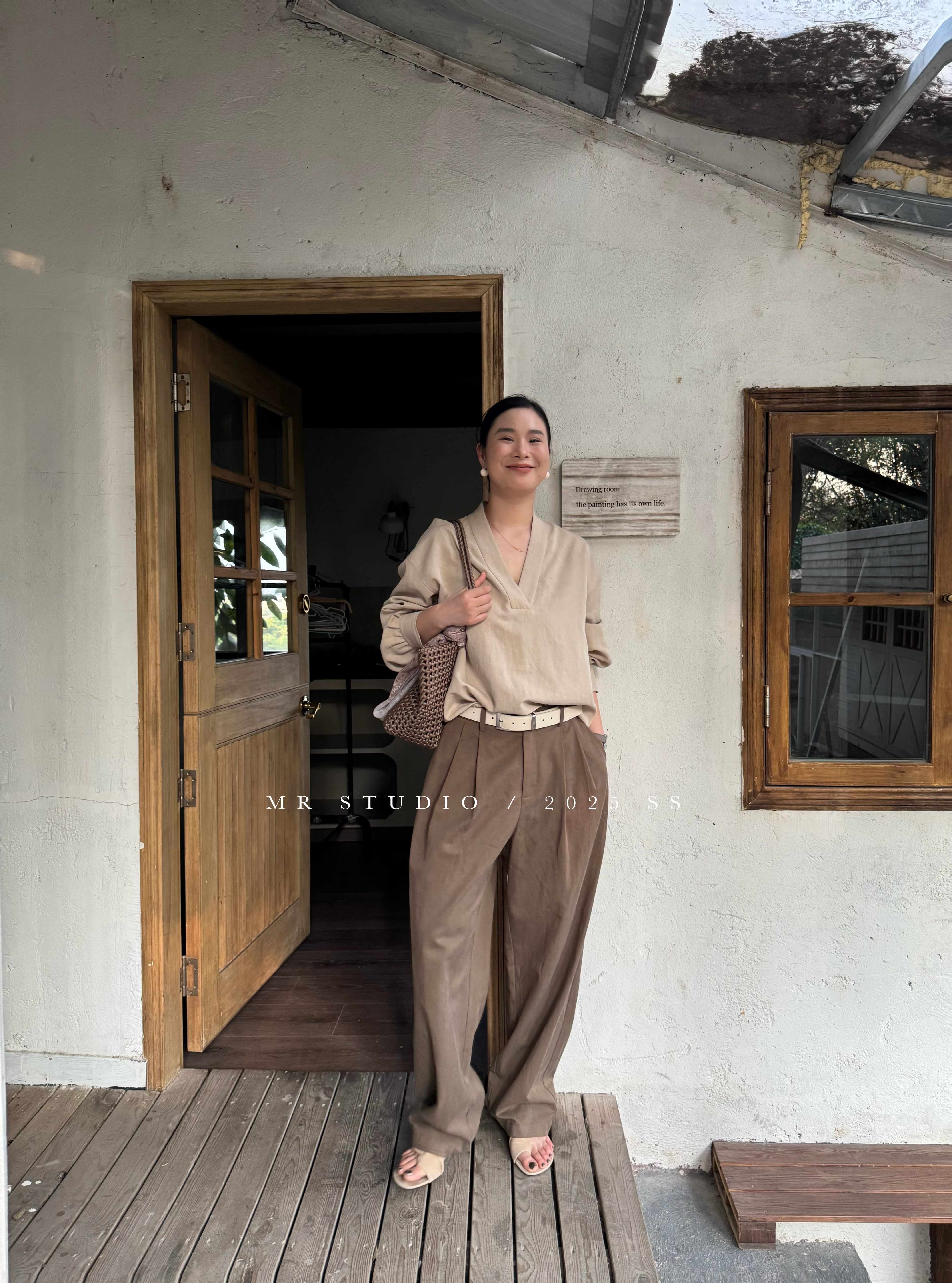 【YILI显瘦女装】时尚V领设计感小众长袖衬衫上衣 Y0727