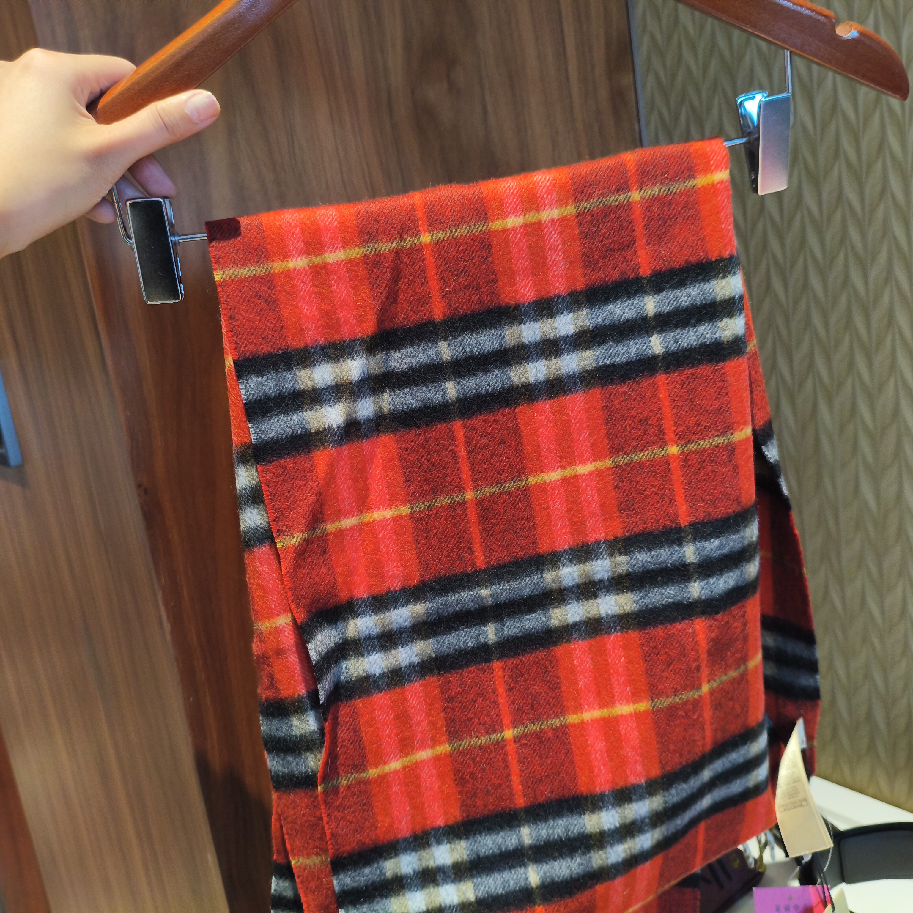 未使用 BURBERRY/博柏利 包展专属 Burberry巴宝莉红格子围巾