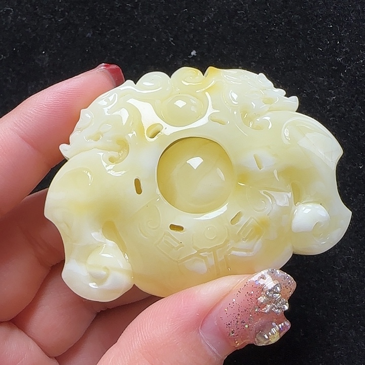 蜜蜡珠宝奇石未镶嵌