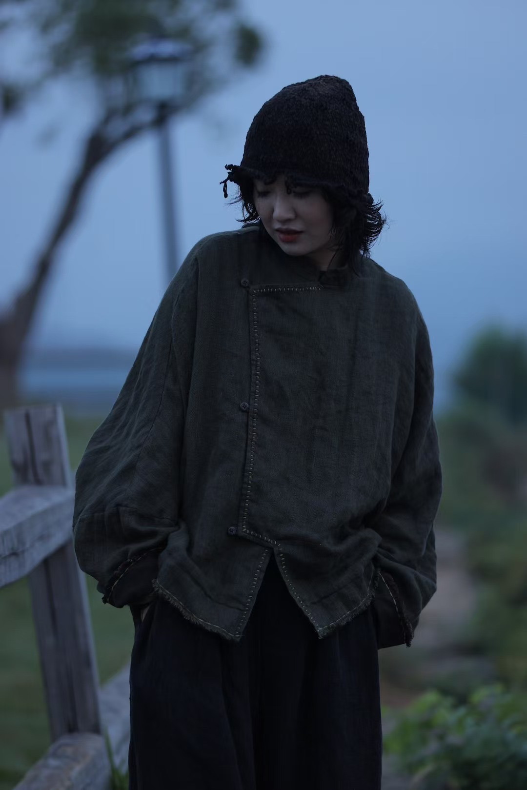 禾月分享古兰木亚麻斜襟上衣