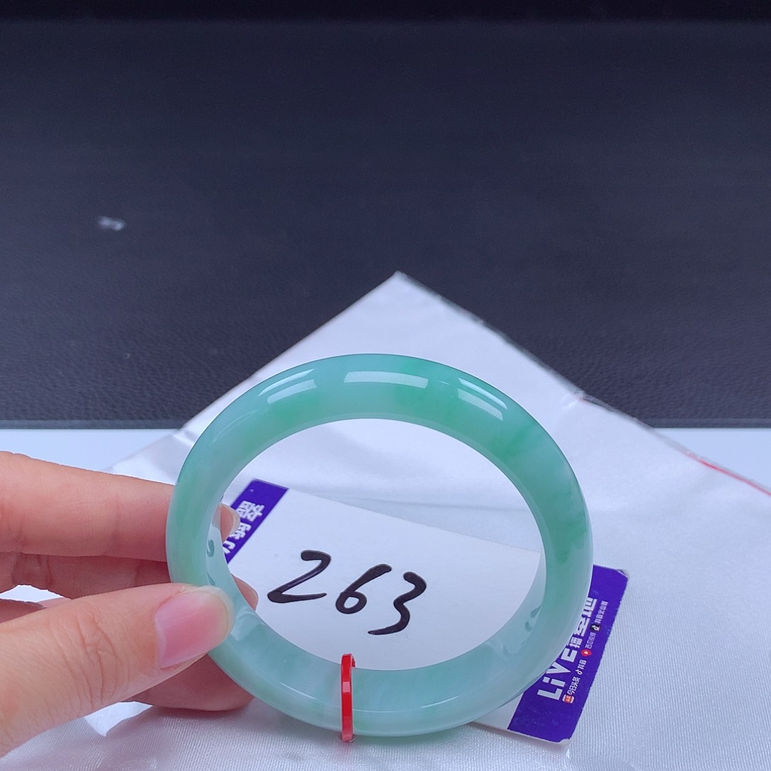 翡翠手镯未镶嵌手镯001776